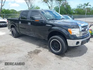 2013 Ford F-150 XL z VIN 1FTFW1EF2DKD61171, wystawiony jako IAAI lot #42566701 z przebiegiem 153 896 mil mil oraz . Historia ofert i sprzedaży dostępna na DreamBid. Obrazek 1.