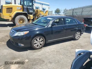 2012 Toyota Avalon z VIN 4T1BK3DB4CU444121, wystawiony jako Copart lot #54421985 z przebiegiem 108 838 mil mil oraz Szkoda całkowita • Salvage title. Historia ofert i sprzedaży dostępna na DreamBid. Obrazek 1.