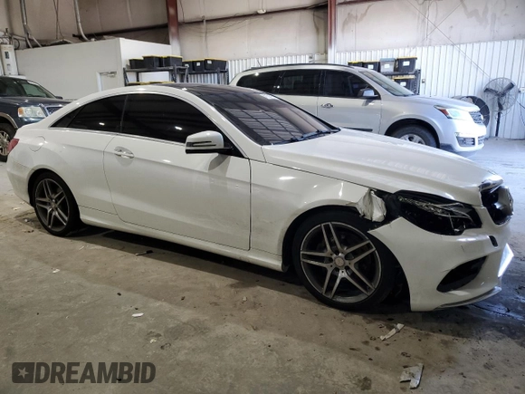 2016 Mercedes-Benz E 400 with VIN WDDKJ6FB3GF326275, listed as a Copart auction lot 41704715 with 90,226 mi miles and Salvage title. Bid and sale history available at DreamBid. Image 4.