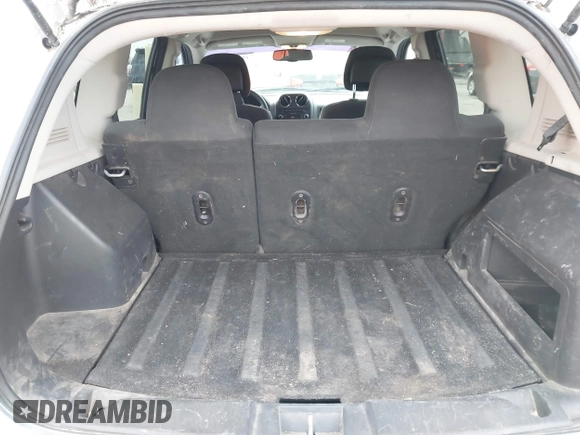 2016 Jeep Compass Sport with VIN 1C4NJDBB5GD804581, listed as a IAAI auction lot 41502976 with 196,351 mi miles and . Bid and sale history available at carsss.com. Image 17.