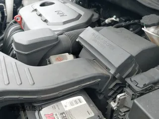 2018 Hyundai Santa Fe 2.4L с VIN 5XYZTDLB0JG533030, выставлен на аукционе IAAI как лот 43434007 с пробегом 124 135 миль миль и . История ставок и продаж доступна на DreamBid. Изображение 23.