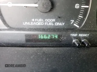 2000 Dodge Caravan ES with VIN 1B4GP74L7YB645653, listed as a Copart auction lot 54732250 with 166,274 mi miles and Non Repairable. Bid and sale history available at carsss.com. Image 8.