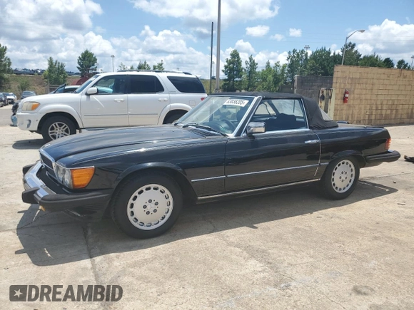 1980 Mercedes-Benz SL with VIN 10704412060233, listed as a Copart auction lot 63038205 with 26,039 mi miles and Clean title. Bid and sale history available at DreamBid. Image 1.