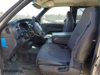 2001 Dodge Ram 1500 with VIN 3B7HC13Y21G735917, listed as a Copart auction lot 46989805 with 139,190 mi miles and Salvage Title. Bid and sale history available at carsss.com. Image 7.