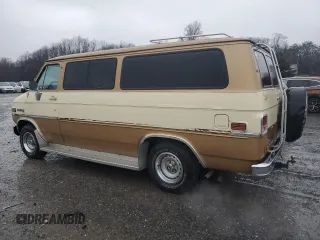 1981 Chevrolet Chevy Van z VIN 1G8EG25L4B7106150, wystawiony jako Copart lot #84432694 z przebiegiem 77 928 mil mil oraz Czysty tytuł • Clean title. Historia ofert i sprzedaży dostępna na DreamBid. Obrazek 2.
