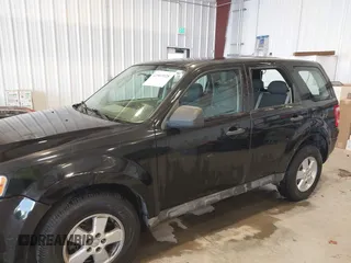 2009 Ford Escape XLS with VIN 1FMCU027X9KC99165, listed as a IAAI auction lot 42565928 with 179,177 mi miles and . Bid and sale history available at DreamBid. Image 6.