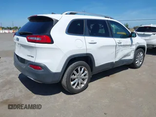 2017 Jeep Cherokee Limited z VIN 1C4PJLDB3HW516242, wystawiony jako IAAI lot #42267055 z przebiegiem 159 856 mil mil oraz . Historia ofert i sprzedaży dostępna na DreamBid. Obrazek 4.