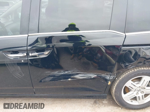 2013 Honda Odyssey Touring with VIN 5FNRL5H9XDB073706, listed as a IAAI auction lot 41591111 with 158,305 mi miles and . Bid and sale history available at carsss.com. Image 17.