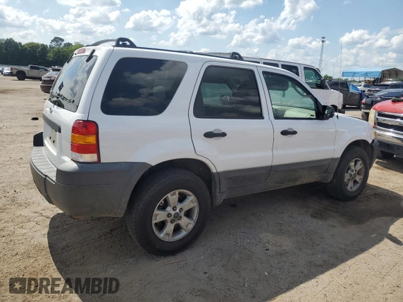 2005 Ford Escape XLT z VIN 1FMYU93145DA04306, wystawiony jako Copart lot #56209425 z przebiegiem 124 956 mil mil oraz Szkoda całkowita • Salvage title. Historia ofert i sprzedaży dostępna na DreamBid. Obrazek 3.