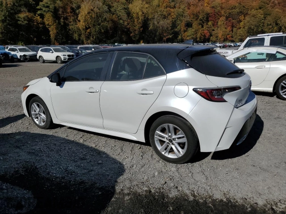2022 Toyota Corolla Hatchback SE with VIN JTNB4MBE9N3187897, listed as a Copart auction lot 76865574 with 37,321 mi miles and Salvage Title. Bid and sale history available at carsss.com. Image 2.