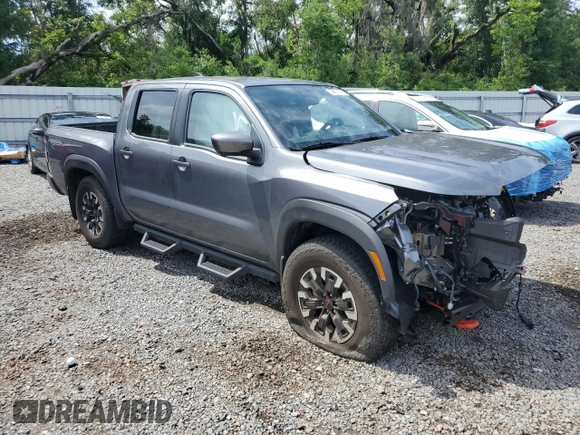 2024 Nissan Frontier SV z VIN 1N6ED1EJXRN648900, wystawiony jako Copart lot #56671275 z przebiegiem 10 471 mil mil oraz Nie do naprawy • Non repairable. Historia ofert i sprzedaży dostępna na DreamBid. Obrazek 4.