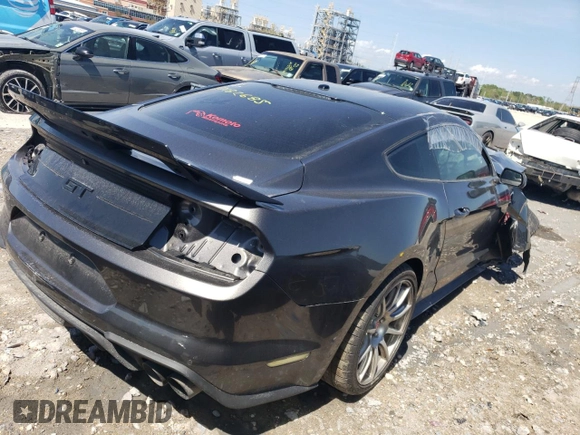 2019 Ford Mustang GT z VIN 1FA6P8CF2K5104120, wystawiony jako Copart lot #50182685 z przebiegiem Nie podano mil oraz Szkoda całkowita • Salvage title. Historia ofert i sprzedaży dostępna na DreamBid. Obrazek 3.