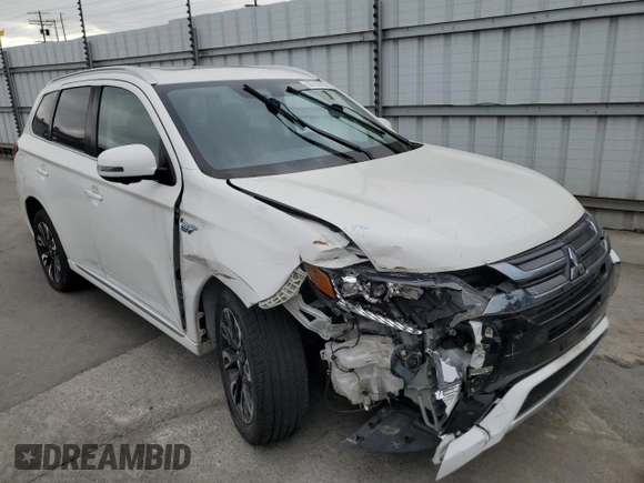 2018 Mitsubishi Outlander SEL with VIN JA4J24A53JZ030875, listed as a Copart auction lot 56703215 with 67,722 mi miles and Clean title. Bid and sale history available at DreamBid. Image 4.