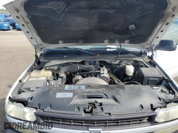 2002 Chevrolet Silverado 1500 Commercial with VIN 1GCEC14W22Z103551, listed as a Copart auction lot 55684265 with 272,079 mi miles and Clean Title. Bid and sale history available at DreamBid. Image 11.