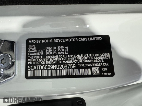 2022 Rolls-Royce Ghost Black Badge z VIN SCATD6C09NU209759, wystawiony jako IAAI lot #42301155 z przebiegiem 5631 mil mil oraz . Historia ofert i sprzedaży dostępna na DreamBid. Obrazek 9.