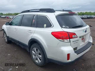 2011 Subaru Outback Limited Power Moon z VIN 4S4BRBKC2B3415559, wystawiony jako IAAI lot #42244683 z przebiegiem 239 280 mil mil oraz . Historia ofert i sprzedaży dostępna na DreamBid. Obrazek 3.