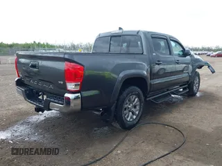 2017 Toyota Tacoma SR5 с VIN 3TMCZ5AN2HM108445, выставлен на аукционе IAAI как лот 42074101 с пробегом 193 220 миль миль и . История ставок и продаж доступна на DreamBid. Изображение 4.