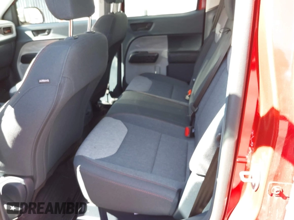 2024 Ford Maverick XLT z VIN 3FTTW8H94RRA90358, wystawiony jako IAAI lot #41842020 z przebiegiem 8 433 mil mil oraz . Historia ofert i sprzedaży dostępna na DreamBid. Obrazek 8.