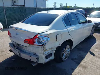 2012 Infiniti G25 x z VIN JN1DV6AR2CM860727, wystawiony jako IAAI lot #39649051 z przebiegiem 125 483 mil mil oraz . Historia ofert i sprzedaży dostępna na DreamBid. Obrazek 4.