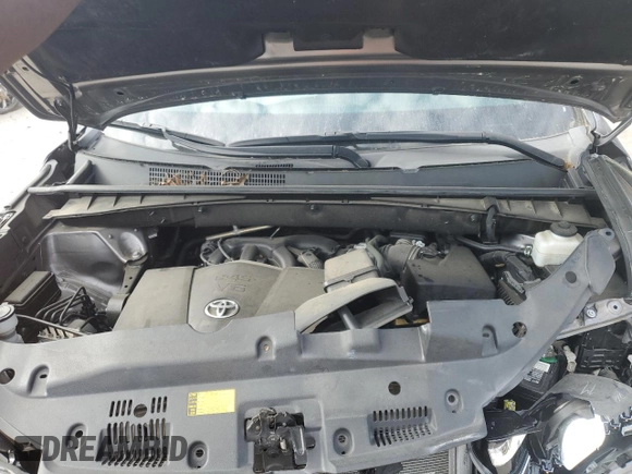 2019 Toyota Highlander Limited z VIN 5TDYZRFH0KS320526, wystawiony jako Copart lot #54825085 z przebiegiem 63 050 mil mil oraz Nie do naprawy • Non repairable. Historia ofert i sprzedaży dostępna na DreamBid. Obrazek 12.