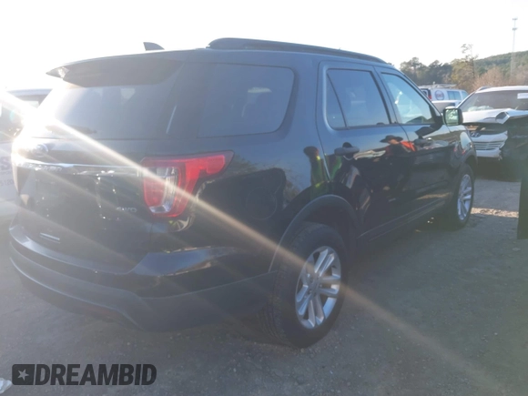2017 Ford Explorer with VIN 1FM5K8B84HGD44754, listed as a IAAI auction lot 41673280 with 218,682 mi miles and . Bid and sale history available at DreamBid. Image 4.