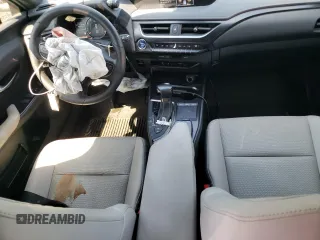 2019 Lexus UX 250h with VIN JTHU9JBH4K2000752, listed as a Copart auction lot 58760355 with 40,969 mi miles and Salvage title. Bid and sale history available at DreamBid. Image 8.