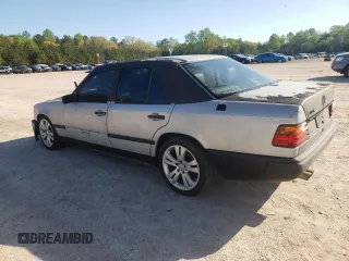 1988 Mercedes-Benz 300 with VIN WDBEA30D3JA683278, listed as a Copart auction lot 51253825 with 135,890 mi miles and Clean Title. Bid and sale history available at carsss.com. Image 2.