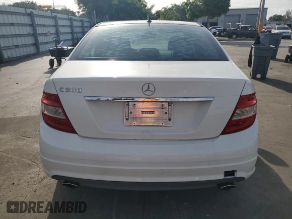 2008 Mercedes-Benz C 300 Sport с VIN WDDGF54X98F193023, выставлен на аукционе Copart как лот 62825395 с пробегом 45 269 миль миль и Списание • Salvage title. История ставок и продаж доступна на DreamBid. Изображение 6.