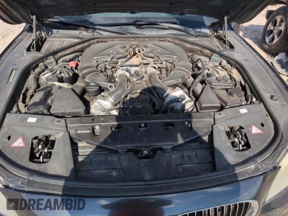 2011 BMW 7 Series 750i with VIN WBAKA8C59BCY36660, listed as a Copart auction lot 64260145 with 121,047 mi miles and Clean title. Bid and sale history available at DreamBid. Image 11.