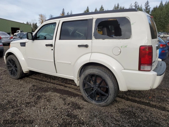 2007 Dodge Nitro R/T with VIN 1D8GT58677W730945, listed as a Copart auction lot 79094734 with 186,602 mi miles and Salvage Title. Bid and sale history available at carsss.com. Image 2.