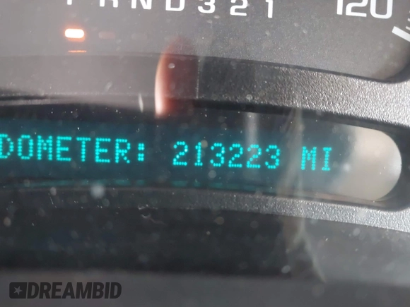 2004 Chevrolet Tahoe LS with VIN 1GNEK13Z74J181914, listed as a IAAI auction lot 41881310 with 213,223 mi miles. Bid and sale history available at carsss.com. Image 15.