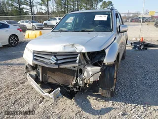 2013 Suzuki Grand Vitara Limited with VIN JS3TE0D74D4100091, listed as a IAAI auction lot 41684748 with 176,696 mi miles. Bid and sale history available at carsss.com. Image 6.