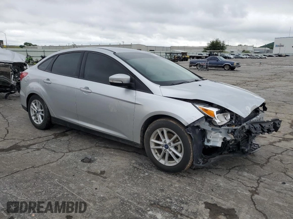 2017 Ford Focus SE z VIN 1FADP3F28HL270925, wystawiony jako Copart lot #56149505 z przebiegiem 27 544 mil mil oraz Szkoda całkowita • Salvage title. Historia ofert i sprzedaży dostępna na DreamBid. Obrazek 4.