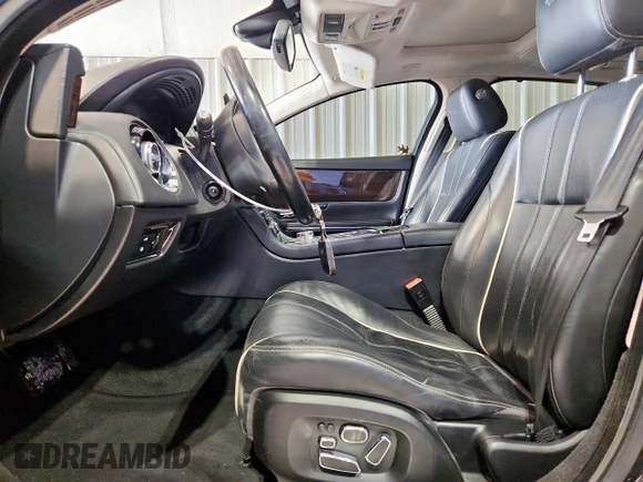 2013 Jaguar XJ Portfolio with VIN SAJWA2GB4DLV51516, listed as a Copart auction lot 60646925 with 141,309 mi miles and Clean title. Bid and sale history available at DreamBid. Image 7.