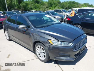 2015 Ford Fusion SE with VIN 3FA6P0H77FR160172, listed as a IAAI auction lot 42088402 with 175,360 mi miles. Bid and sale history available at carsss.com. Image 1.
