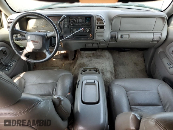 1998 GMC Yukon with VIN 1GKEK13R4WJ719517, listed as a Copart auction lot 44651715 with 230,062 mi miles and Clean Title. Bid and sale history available at carsss.com. Image 8.
