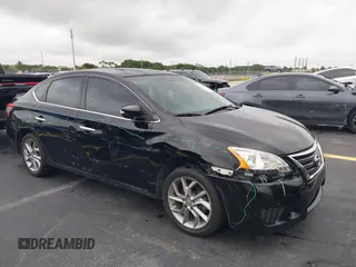 2015 Nissan Sentra SV z VIN 3N1AB7AP3FY292621, wystawiony jako IAAI lot #42416642 z przebiegiem 119 860 mil mil oraz . Historia ofert i sprzedaży dostępna na DreamBid. Obrazek 1.