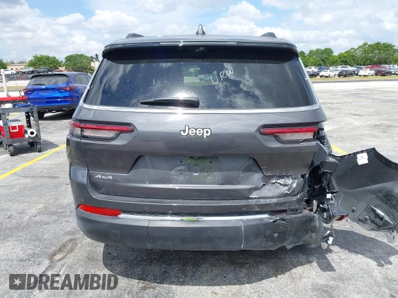 2024 Jeep Grand Cherokee Limited with VIN 1C4RJKBG7R8602211, listed as a IAAI auction lot 42182703 with 14,988 mi miles and . Bid and sale history available at DreamBid. Image 16.