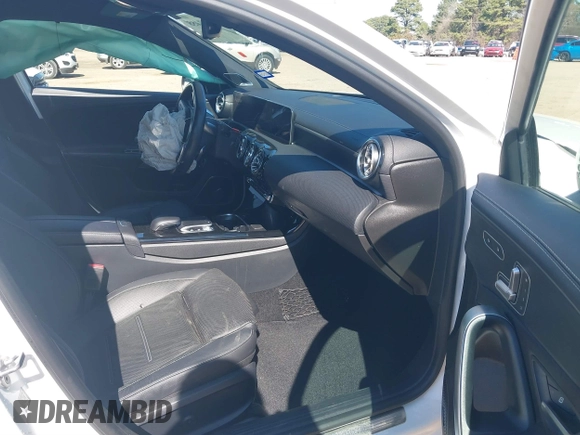 2019 Mercedes-Benz A 220 with VIN WDD3G4FB5KW026009, listed as a IAAI auction lot 41587435 with 40,950 mi miles and . Bid and sale history available at DreamBid. Image 5.