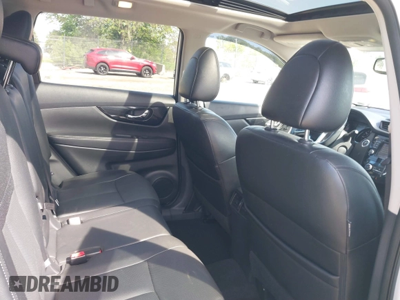 2017 Nissan Rogue SL with VIN 5N1AT2MV4HC739228, listed as a IAAI auction lot 39554820 with 40,576 mi miles and . Bid and sale history available at carsss.com. Image 8.