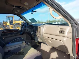 2002 Ford Super Duty F-250 XL with VIN 1FTNW21F02EC21350, listed as a IAAI auction lot 41446119 with 369,900 mi miles. Bid and sale history available at carsss.com. Image 5.