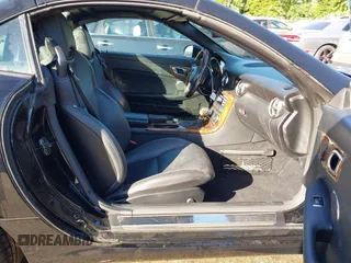 2014 Mercedes-Benz SLK 250 z VIN WDDPK4HAXEF083492, wystawiony jako IAAI lot #42289662 z przebiegiem 100 118 mil mil oraz . Historia ofert i sprzedaży dostępna na DreamBid. Obrazek 5.
