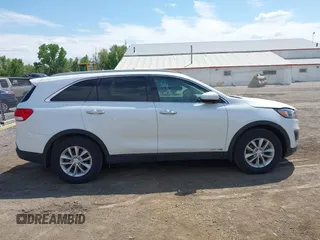 2016 Kia Sorento LX with VIN 5XYPGDA53GG183202, listed as a IAAI auction lot 42212026 with 135,482 mi miles and . Bid and sale history available at carsss.com. Image 13.