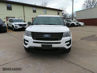 2017 Ford Police Interceptor Utility with VIN 1FM5K8AR4HGD25759, listed as a IAAI auction lot 41668078 with 100,108 mi miles. Bid and sale history available at carsss.com. Image 12.