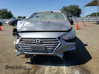 2020 Hyundai Accent SE with VIN 3KPC24A62LE097912, listed as a Copart auction lot 61860133 with 69,830 mi miles. Bid and sale history available at carsss.com. Image 5.