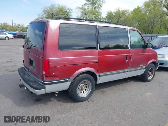 1994 Chevrolet Astro with VIN 1GNEL19W5RB176819, listed as a IAAI auction lot 42116566 with 179,027 mi miles. Bid and sale history available at carsss.com. Image 4.