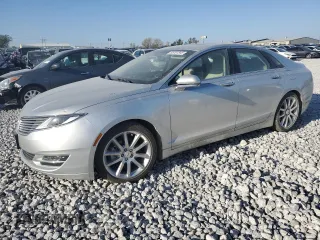 2015 Lincoln MKZ Hybrid z VIN 3LN6L2LU1FR617875, wystawiony jako Copart lot #55761545 z przebiegiem 75 321 mil mil oraz Szkoda całkowita • Salvage title. Historia ofert i sprzedaży dostępna na DreamBid. Obrazek 1.