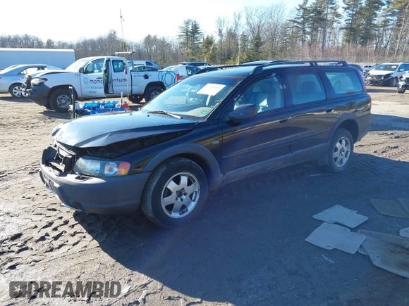 2004 Volvo V70 XC70 with VIN YV1SZ59H441151020, listed as a IAAI auction lot 41761408 with 195,292 mi miles. Bid and sale history available at carsss.com. Image 18.