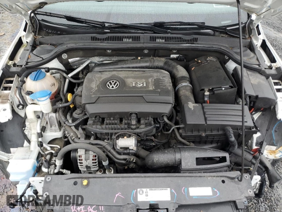 2015 Volkswagen Jetta SE with VIN 3VWD17AJ9FM233571, listed as a Copart auction lot 61436735 with 58,690 mi miles and Salvage title. Bid and sale history available at DreamBid. Image 11.