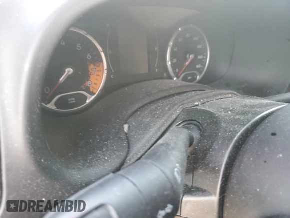 2018 Jeep Renegade Latitude с VIN ZACCJABBXJPH32288, выставлен на аукционе Copart как лот 64493895 с пробегом Не указан миль и Списание • Salvage title. История ставок и продаж доступна на DreamBid. Изображение 9.
